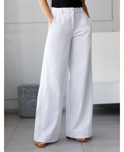 Джинсы женские белый