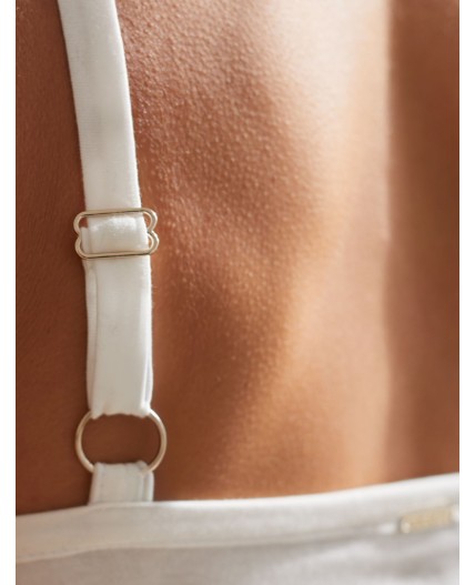 Топ женский молочный