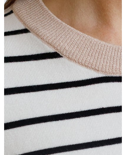 Джемпер женский белый