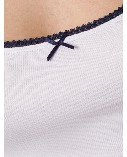 Топ женский белый