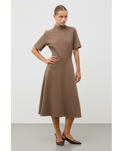 ЕВТ 5093/песочно-коричневый,гусиная лапка платье