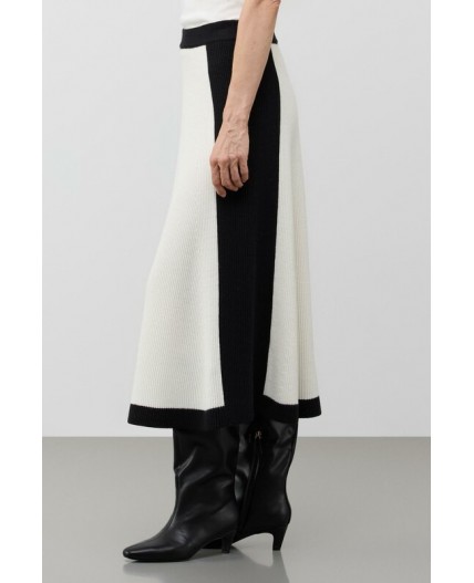 ЕВ 742/ш/молочный,черный юбка