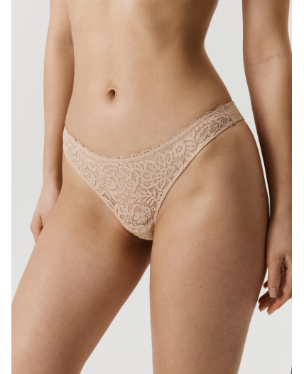 Трусы стринг жен Vikka бежевый