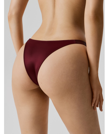 Трусы стринги-бразилиано жен.в наборе из 3шт. Kristallika бежевый принт