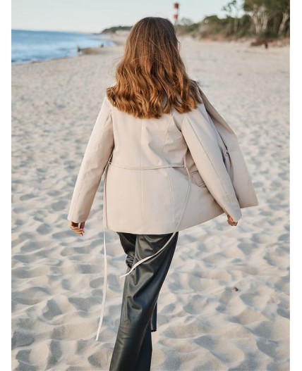 Куртка женская бежевый