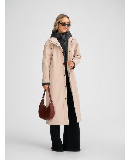 Плащ утепленный бежевый
