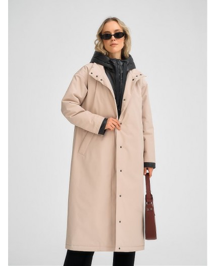 Плащ утепленный бежевый